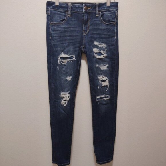 American Eagle Super Distressed Denim Jean Jeggings 4 short - Picture 1 of 6
